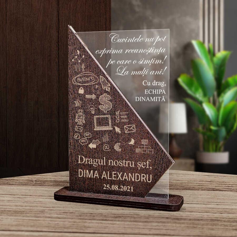 cadou-personalizat-trofeu-special-pentru-sef