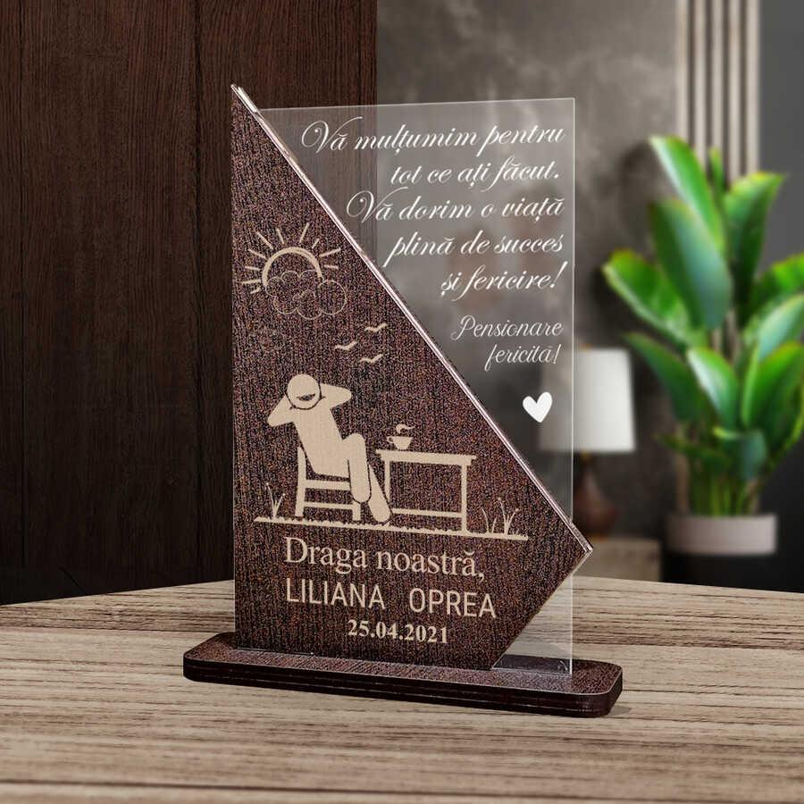 cadou-personalizat-trofeu-special-pentru-pensionare