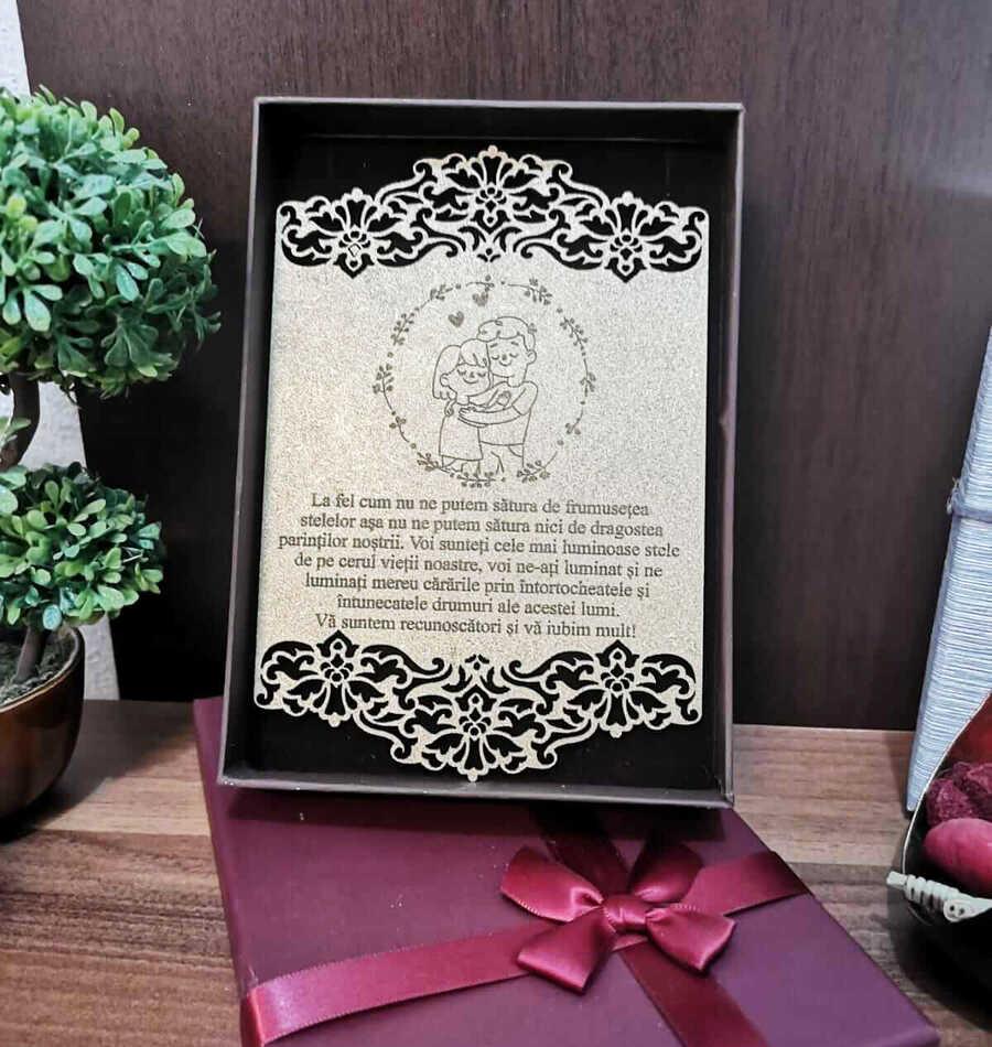 Felicitare din lemn personalizata pentru parinti
